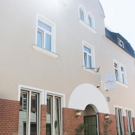 Cottage Rheingau Hotel Walluf Bagian luar foto